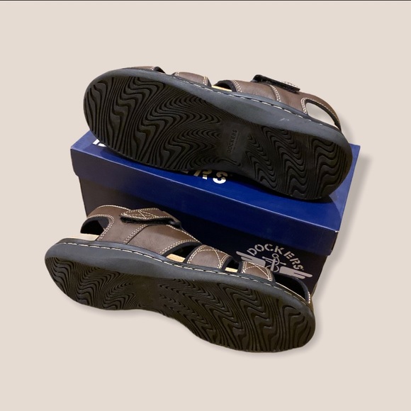 MENS DOCKERS NEW IN BOX 12 W Seahorse Sandals - Picture 3 of 4